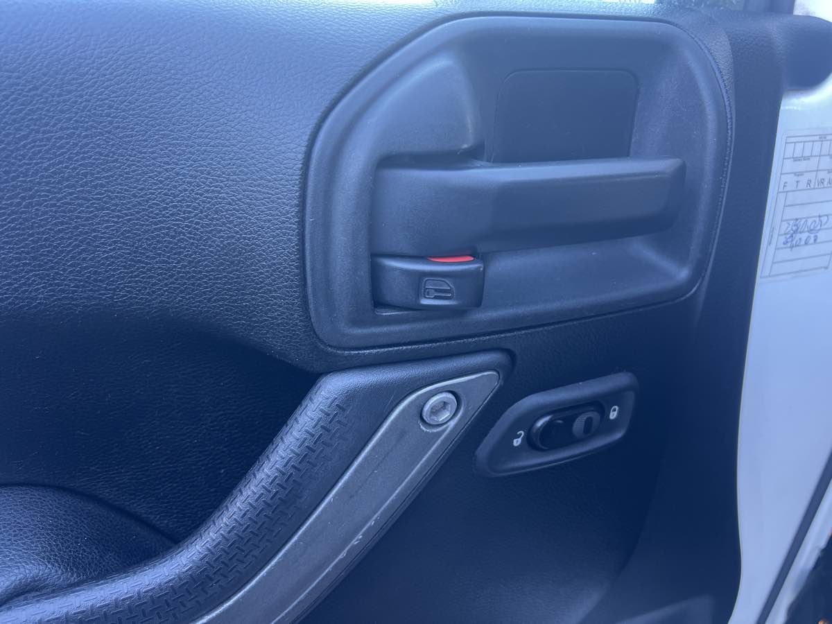 2013 Jeep Wrangler Unlimited Sport - Photo 10