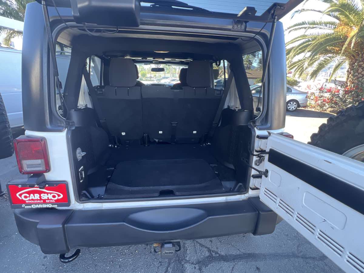 2013 Jeep Wrangler Unlimited Sport - Photo 18