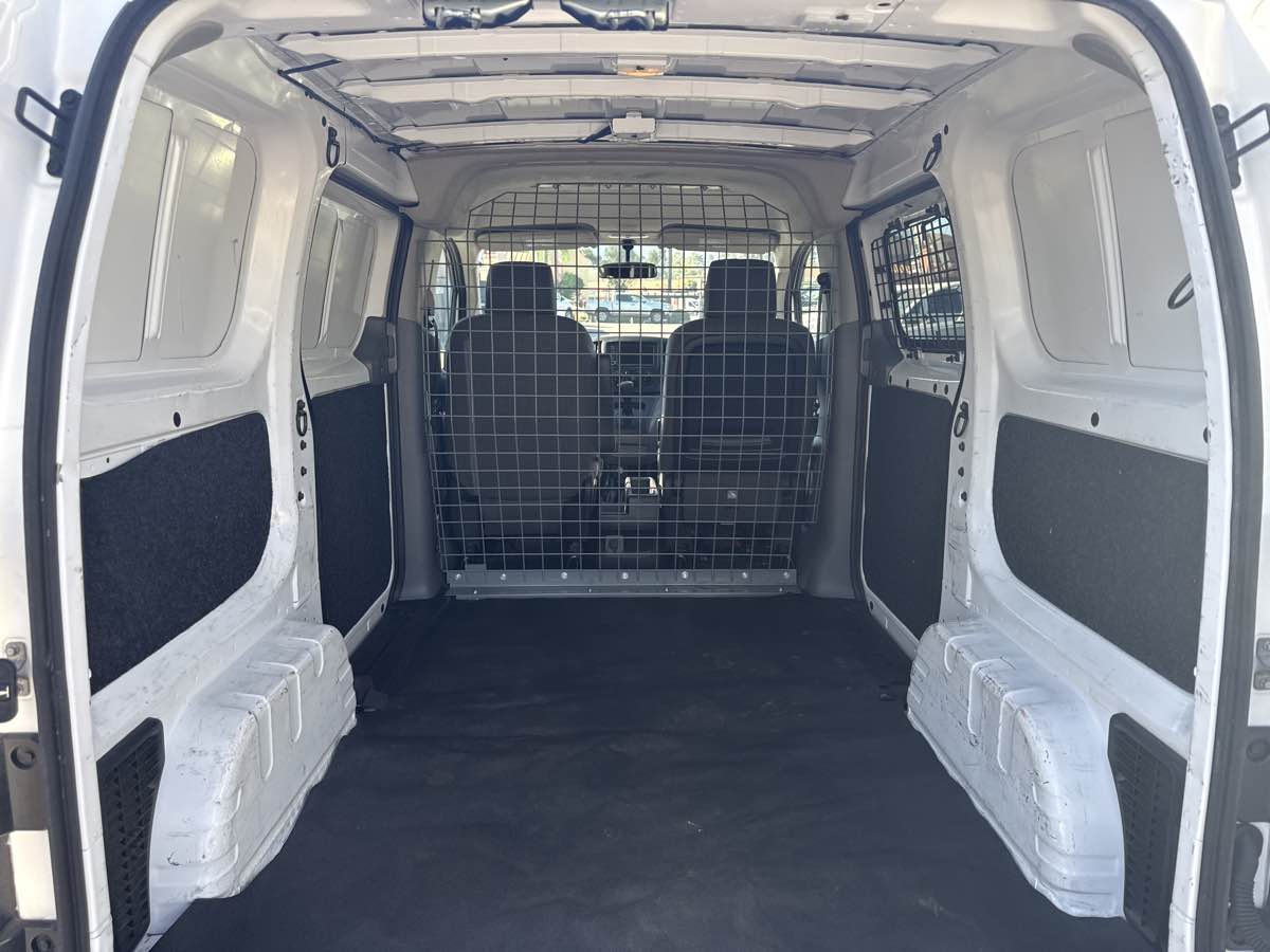 2021 Nissan NV200 SV - Photo 9