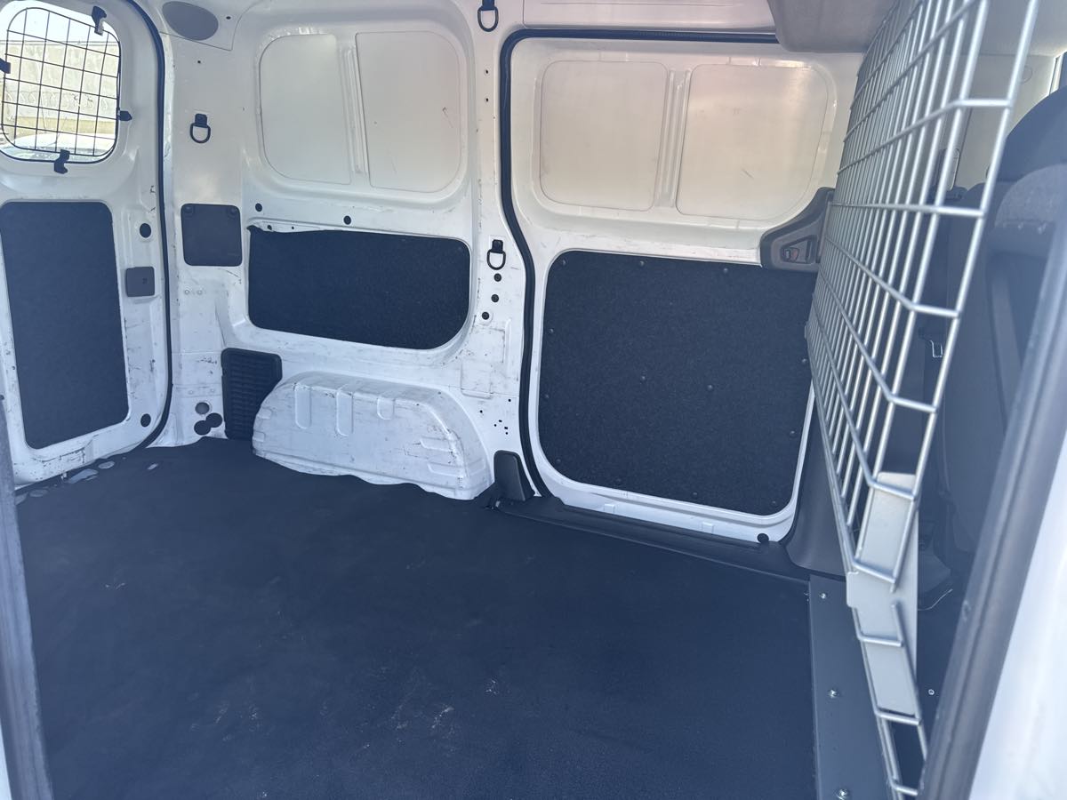 2021 Nissan NV200 SV - Photo 10