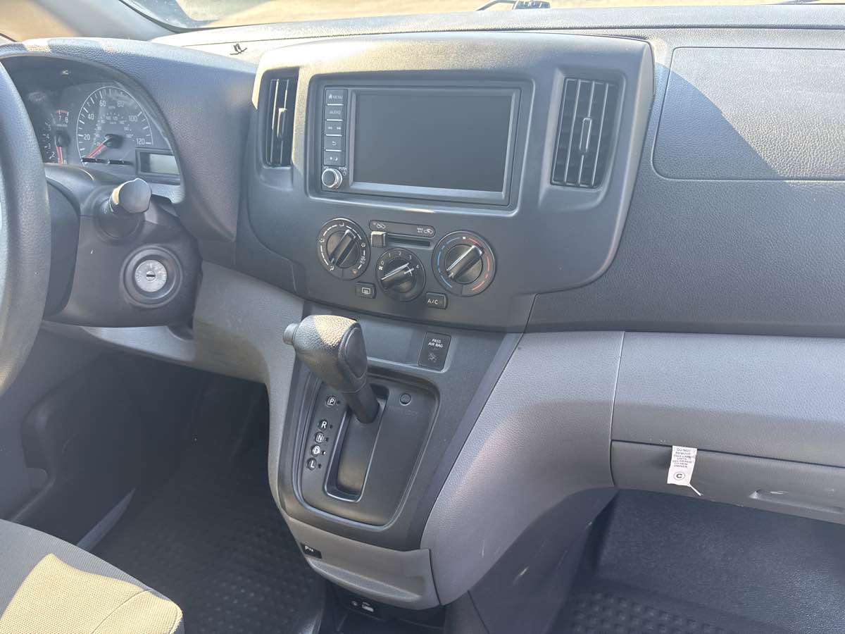 2021 Nissan NV200 SV - Photo 12