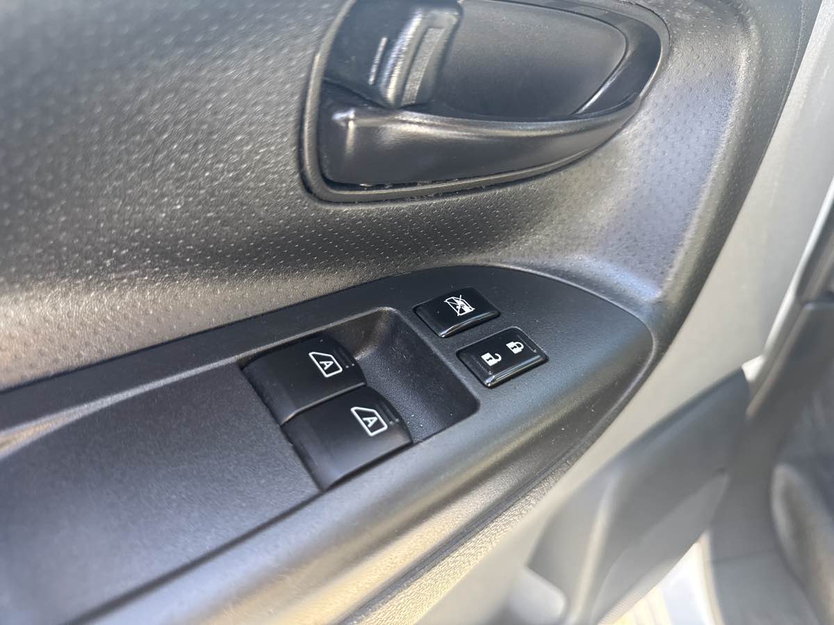 2021 Nissan NV200 SV - Photo 14