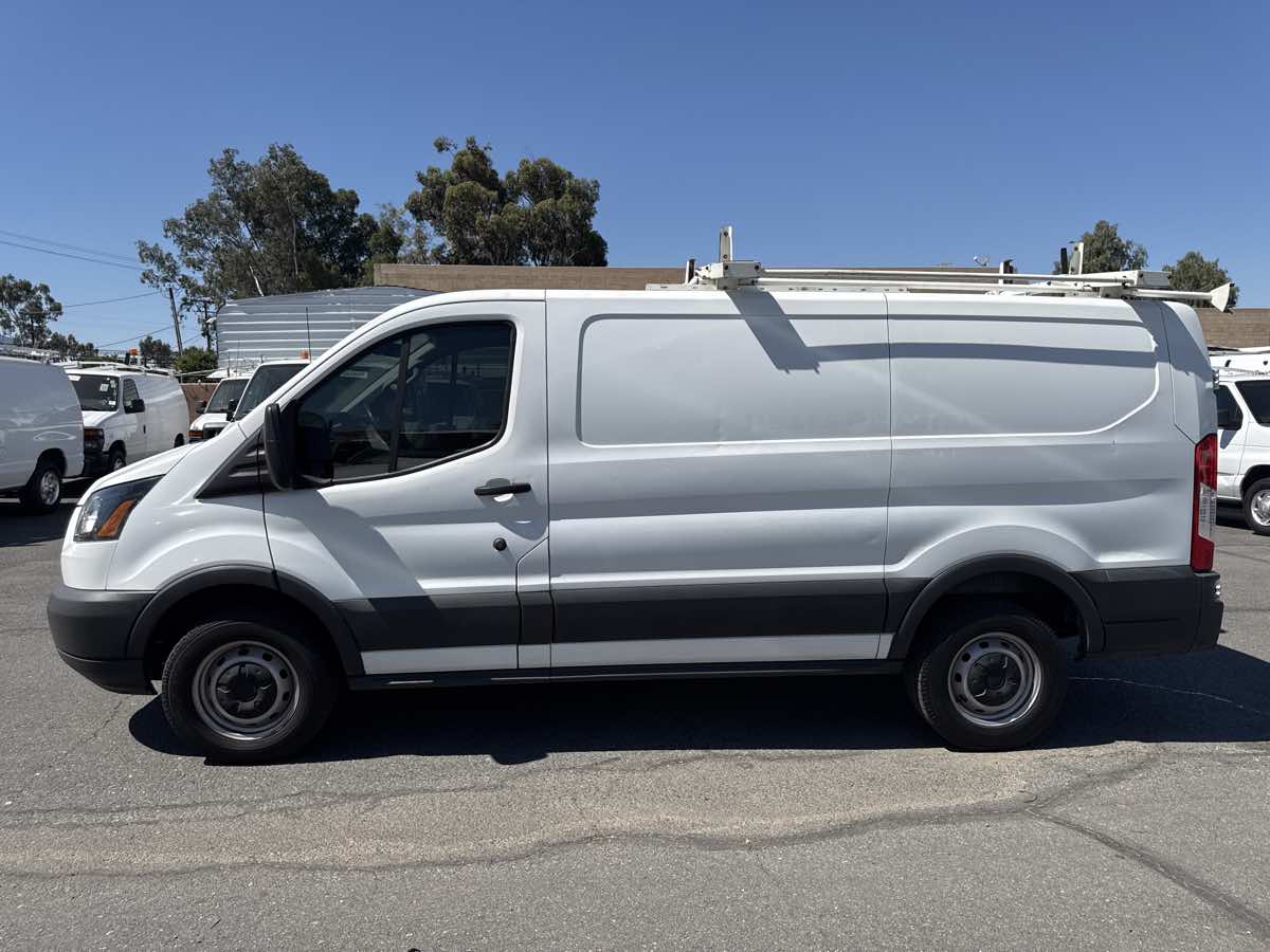 2018 Ford Transit Van Base - Photo 4