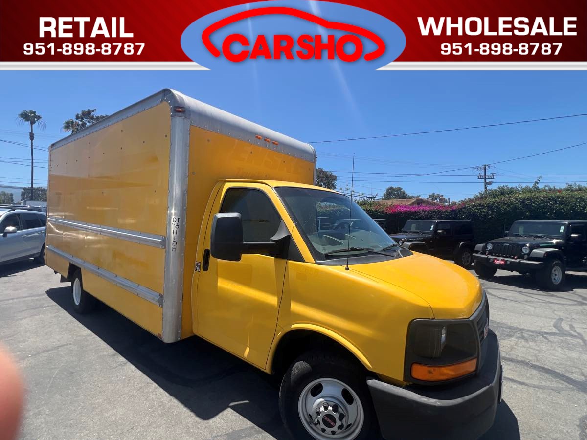 2012 GMC Savana's photo