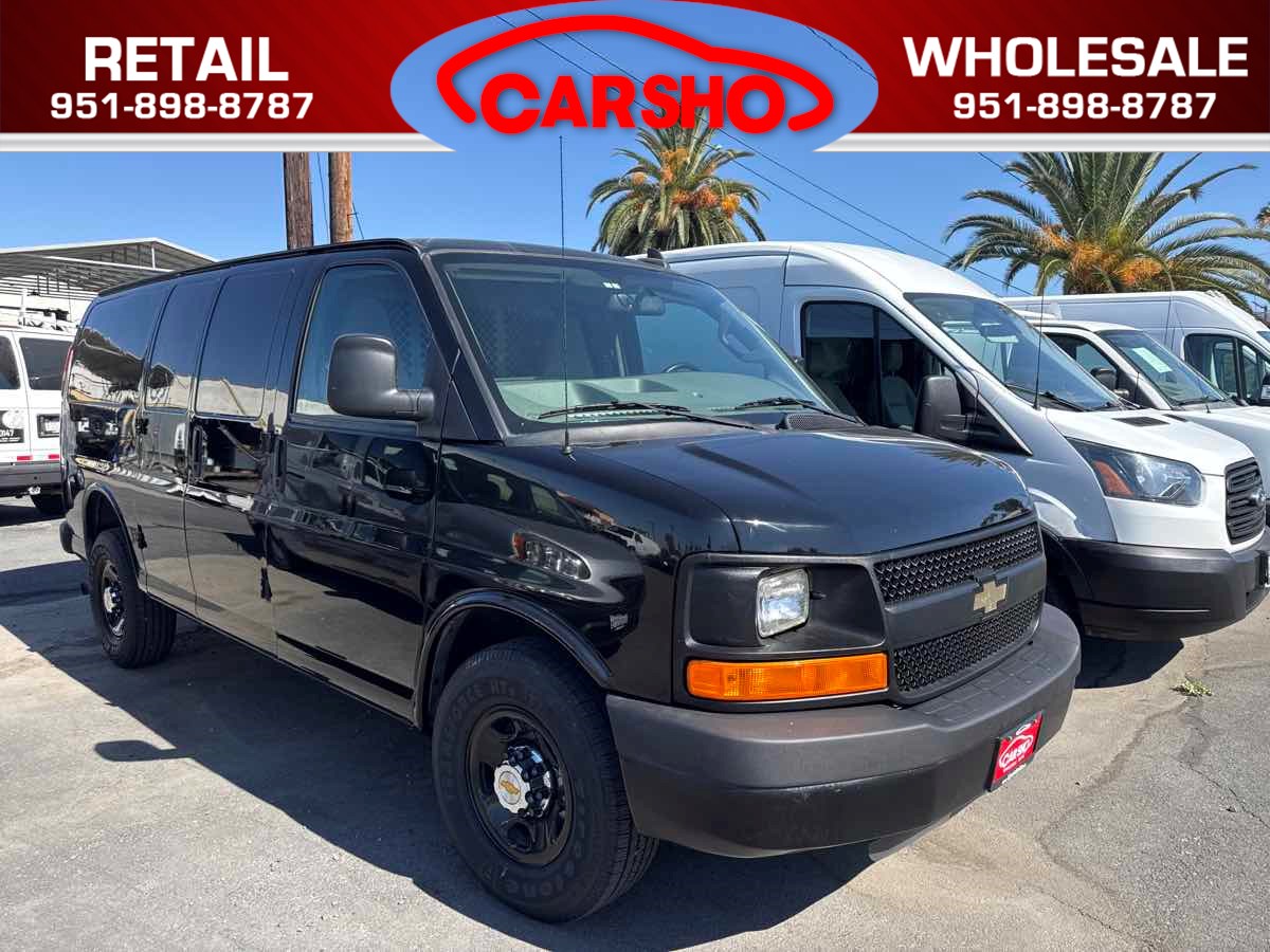 2016 Chevrolet Express 2500 Work Van HD's photo