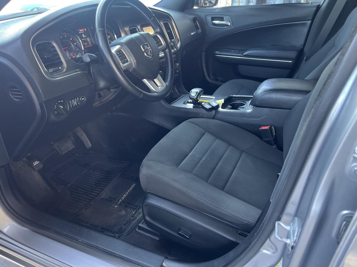 Dodge Charger photo 13