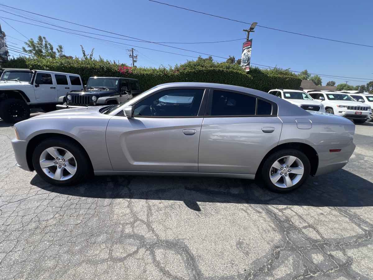Dodge Charger photo 3