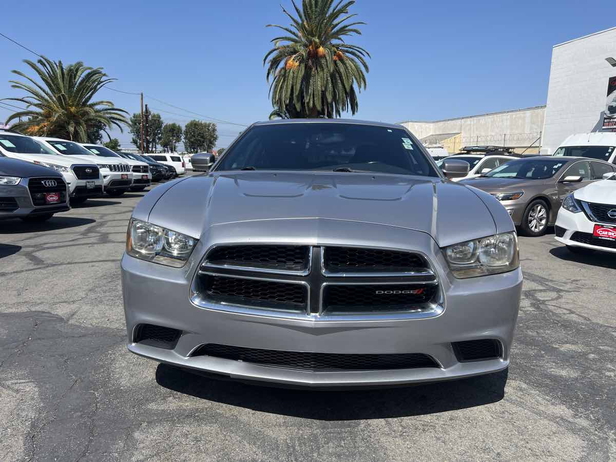 Dodge Charger photo 8