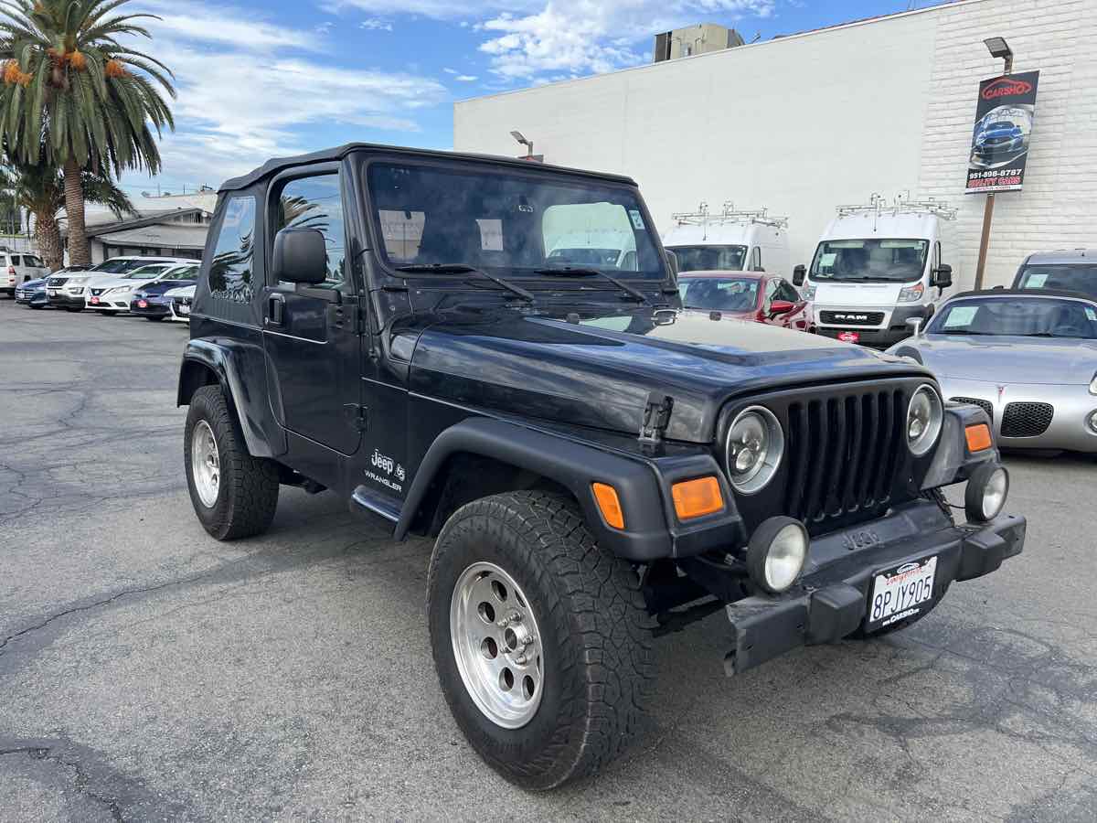 Jeep Wrangler photo 5
