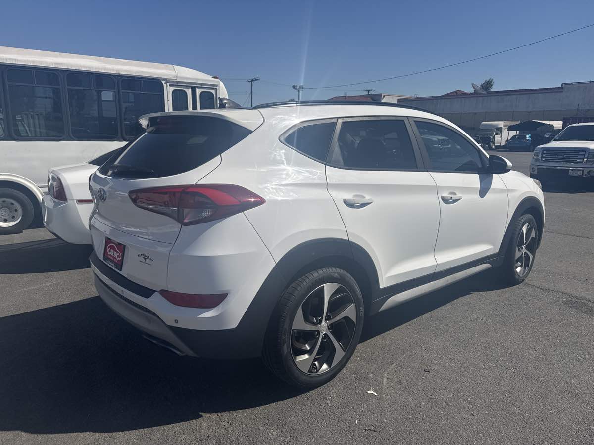 Hyundai Tucson photo 19