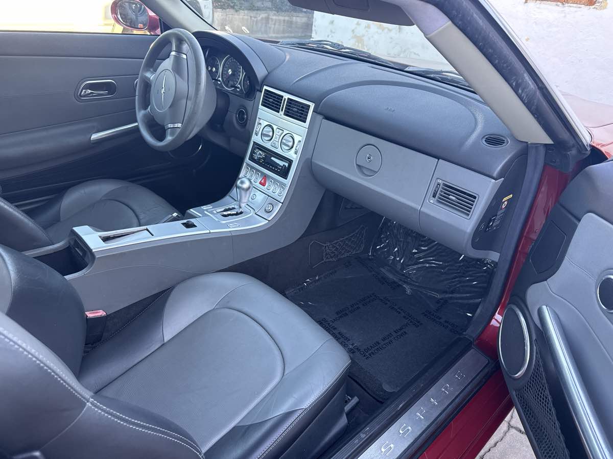Chrysler Crossfire photo 15