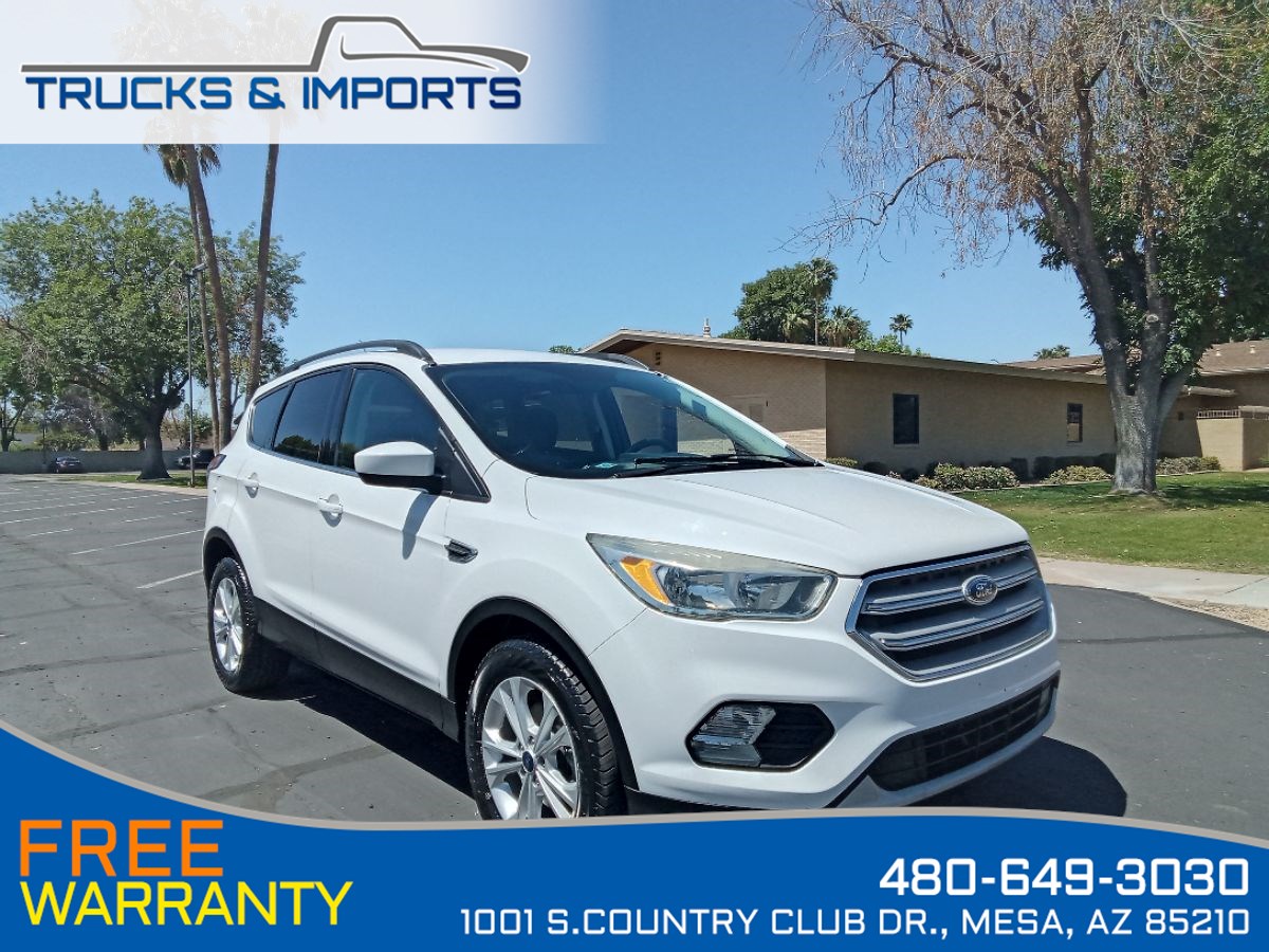 2018 Ford Escape SE EcoBoost! Clean Carfax! Backup Cam! 30 MPG!