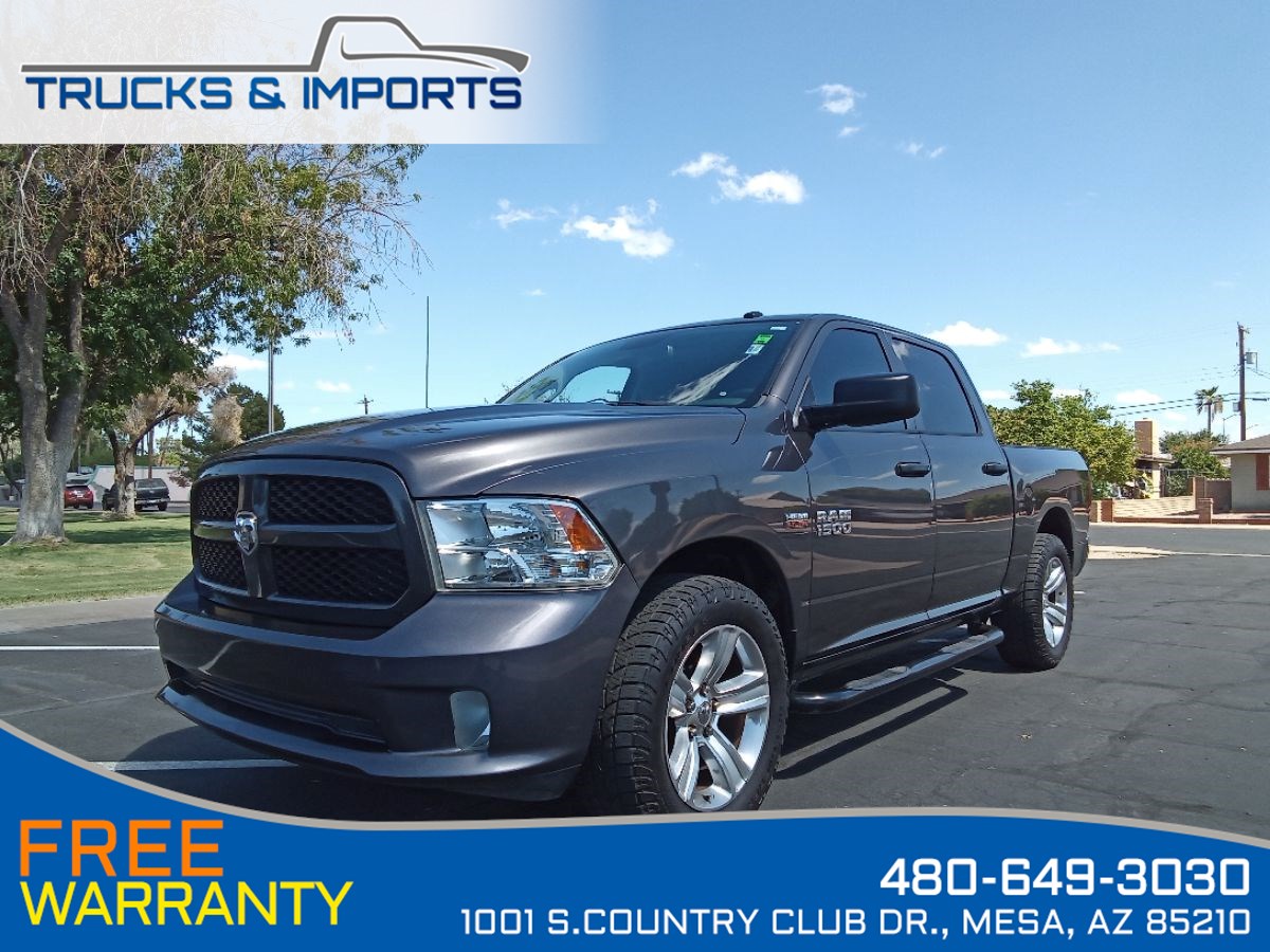 2015 Ram 1500 Express  V8 5.7 HEMI Bluetooth! 4 in stock!