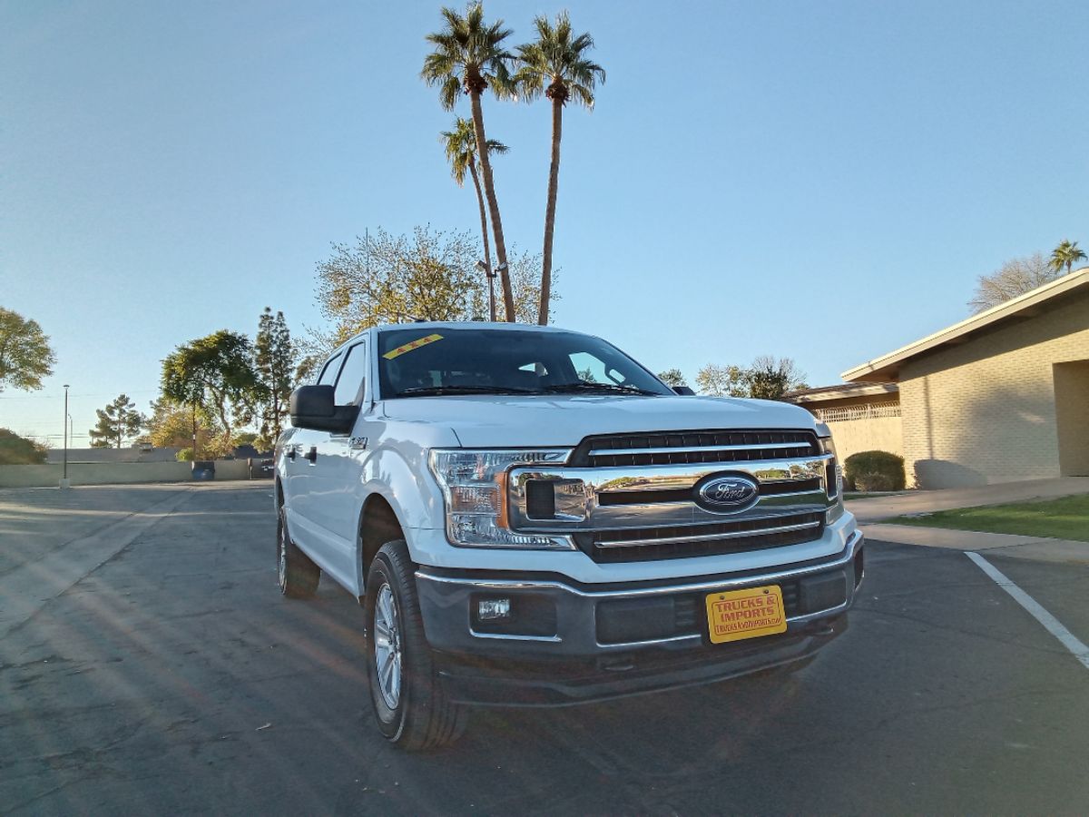 2018 Ford F-150 XLT V8 5.0! Clean Carfax Bluetooth 4x4! Got 3