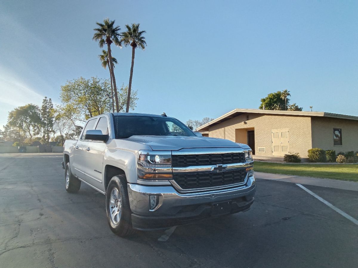 2018 Chevrolet Silverado 1500 LT Bluetooth Backup Cam ONLY 78K miles! 3 in stock