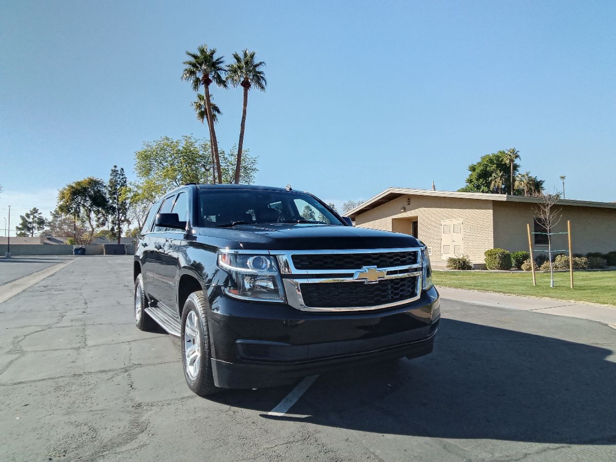 2015 Chevrolet Tahoe LT Clean Carfax 3rd Row! ONLY 88K miles!  Got 4!