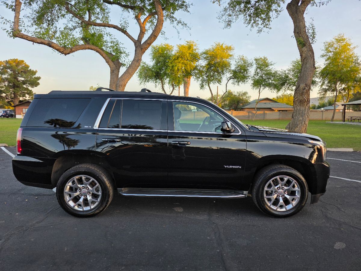 2016 Gmc Yukon SLT photo 3