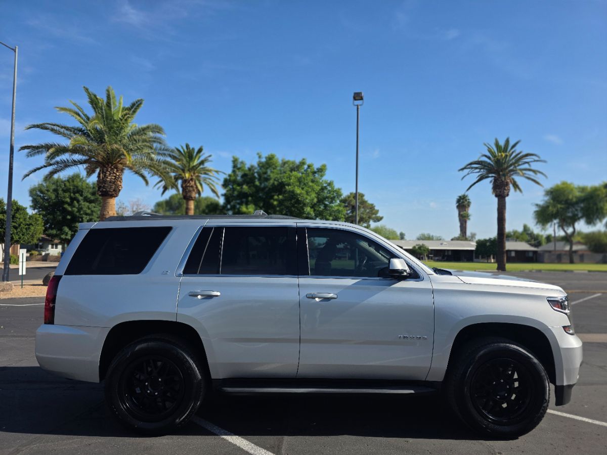 2015 Chevrolet Tahoe LT photo 3