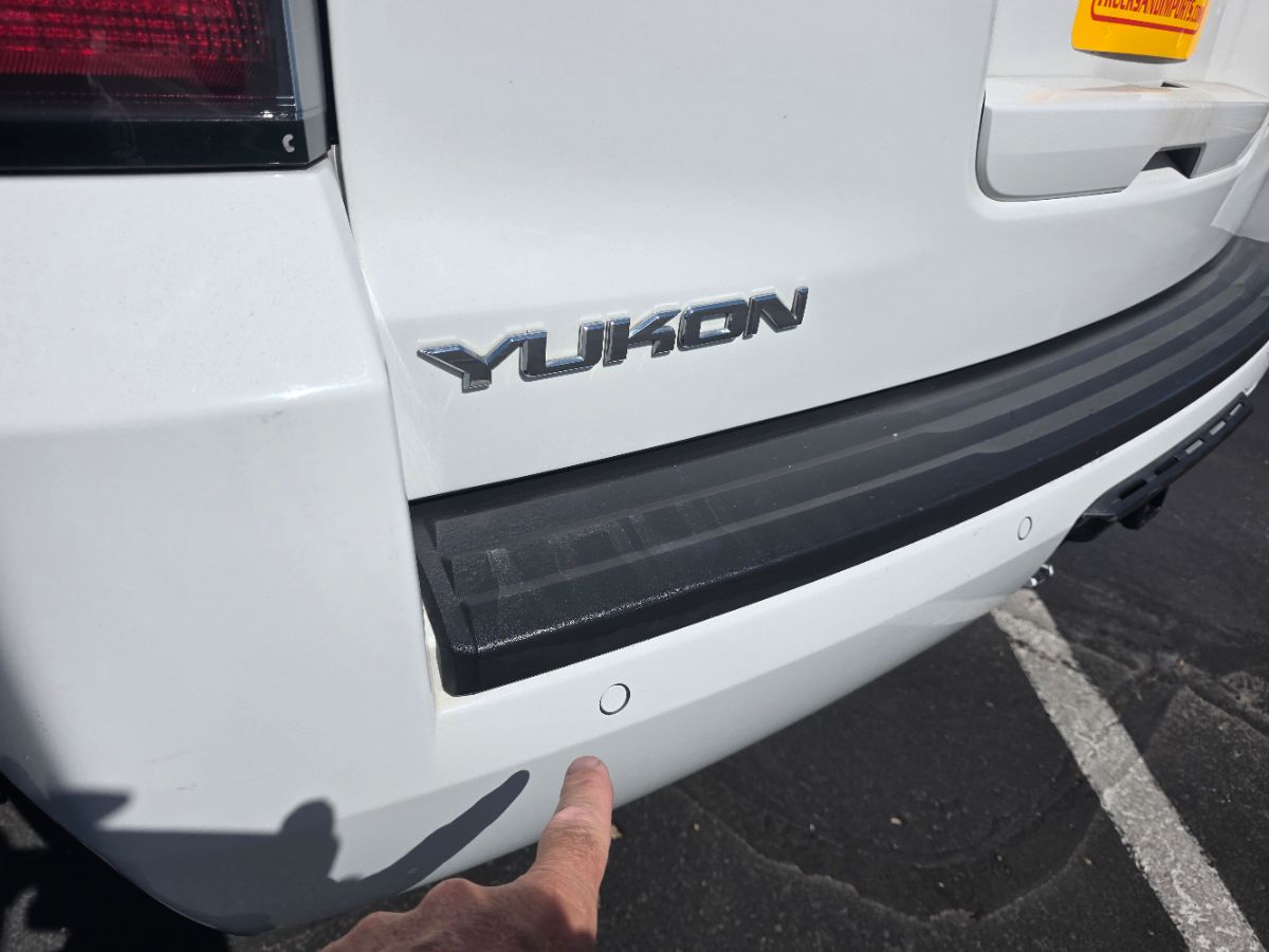 2015 GMC Yukon SLE - Photo 11