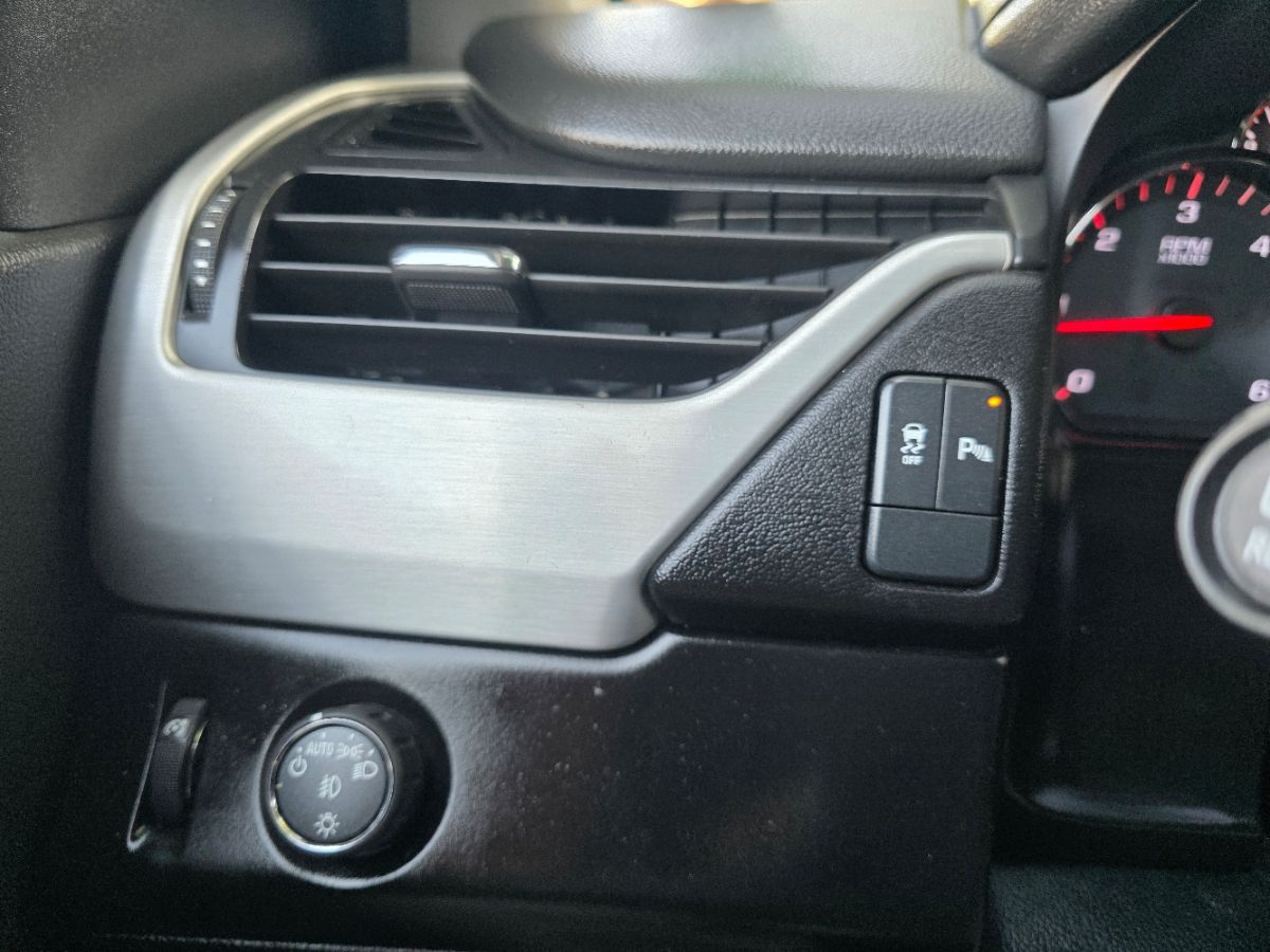 2015 GMC Yukon SLE - Photo 23