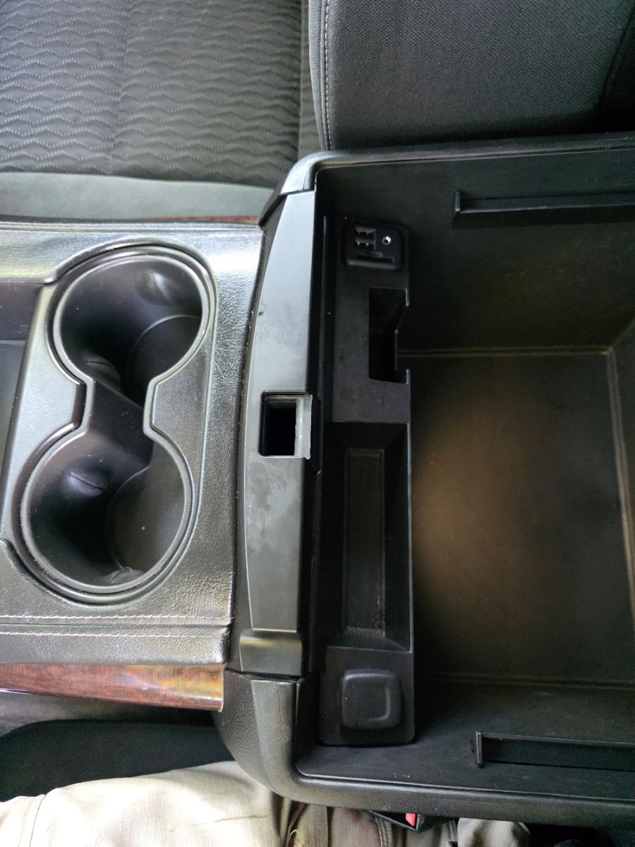 2015 GMC Yukon SLE - Photo 24