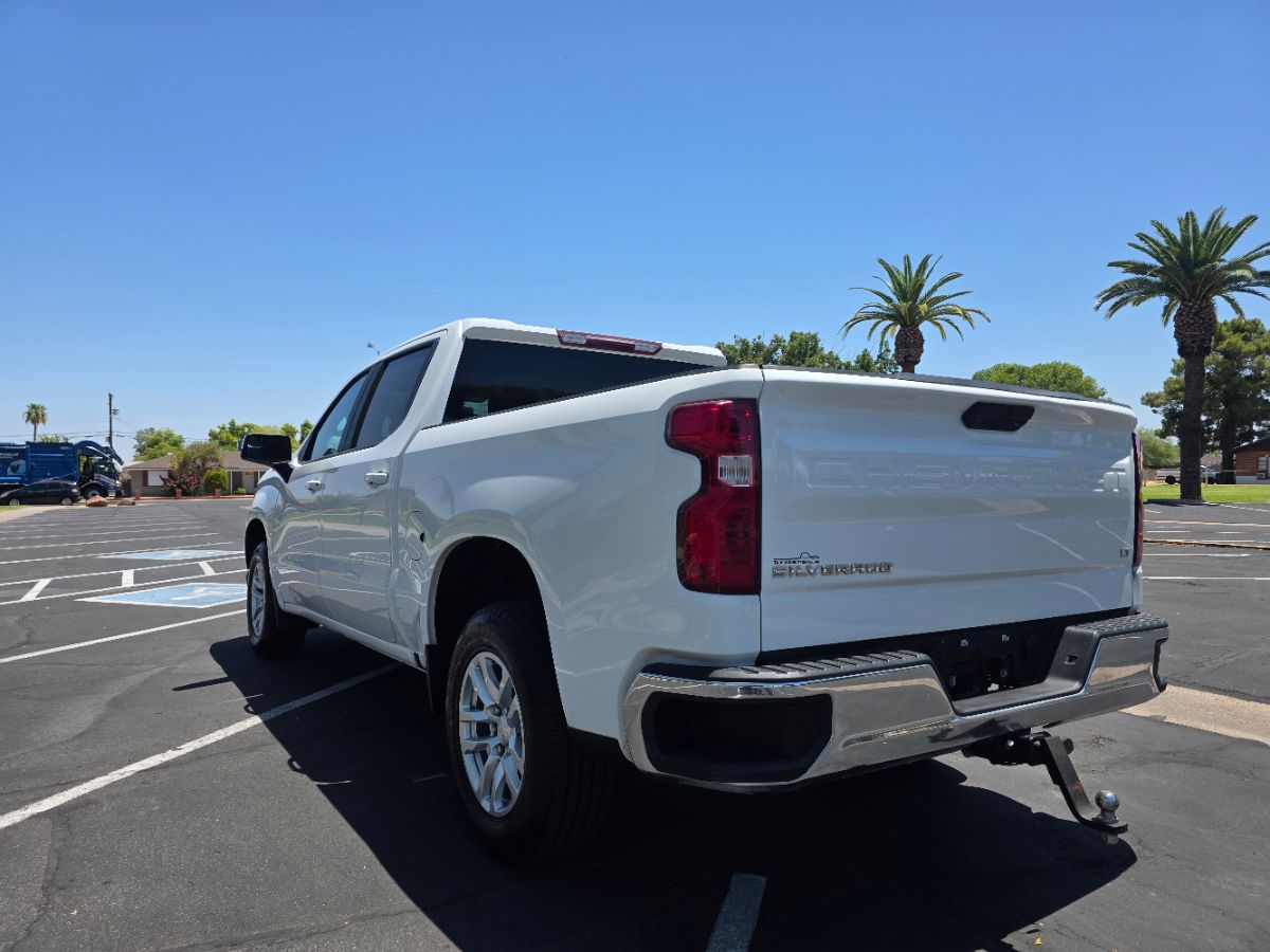 2019 Chevrolet Silverado 1500 LT photo 3