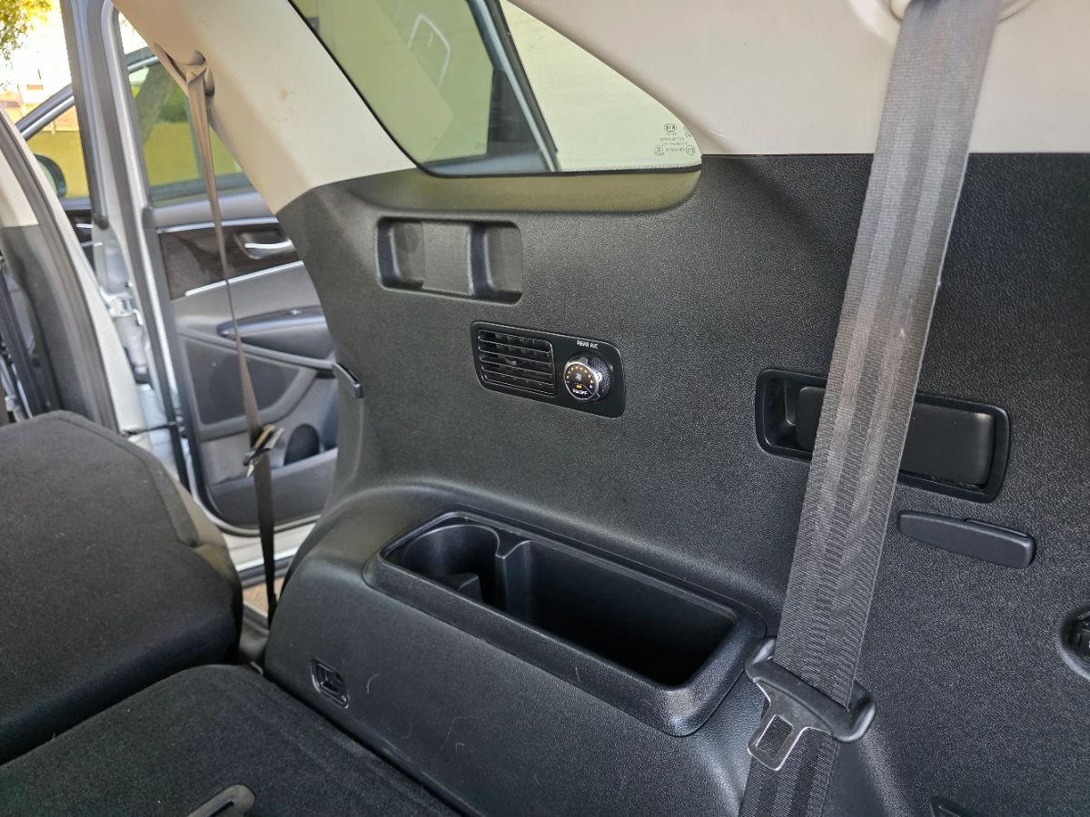 2020 Kia Sorento S V6 photo 31