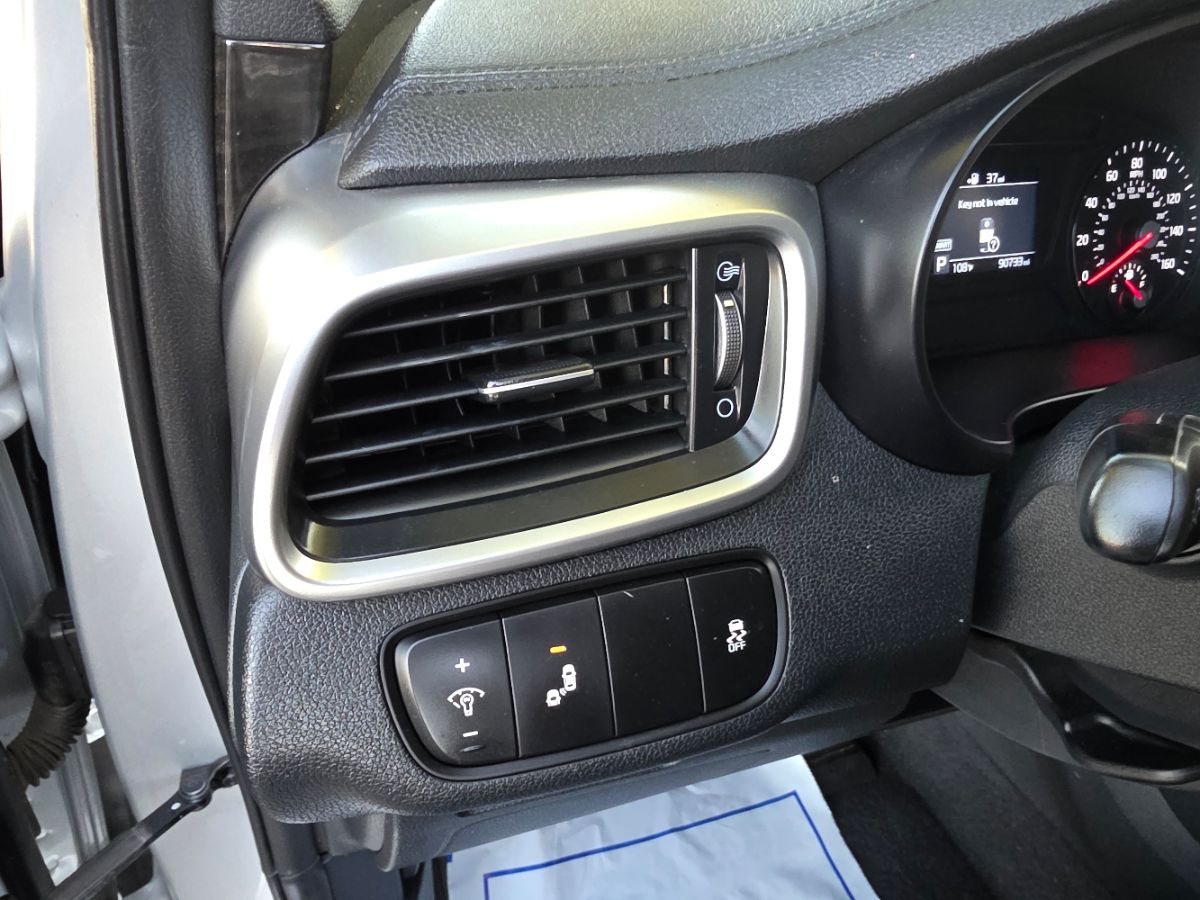 2020 Kia Sorento S V6 photo 41