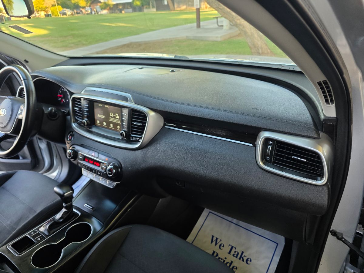 2020 Kia Sorento S V6 photo 43