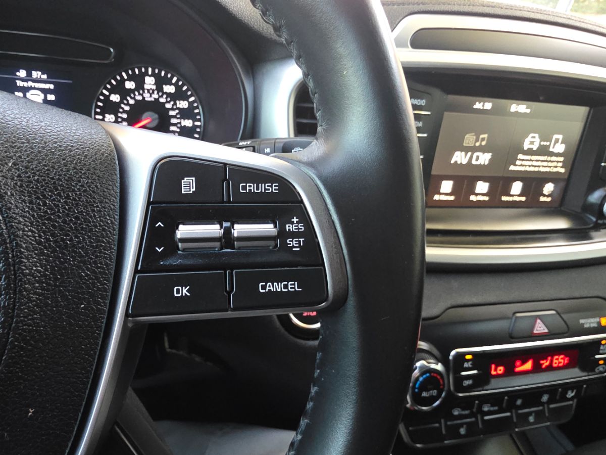 2020 Kia Sorento S V6 photo 49