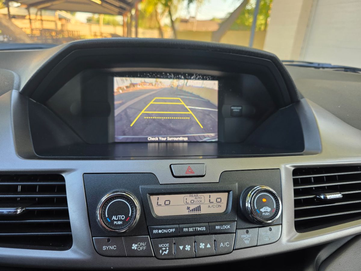 2015 Honda Odyssey EX photo 4