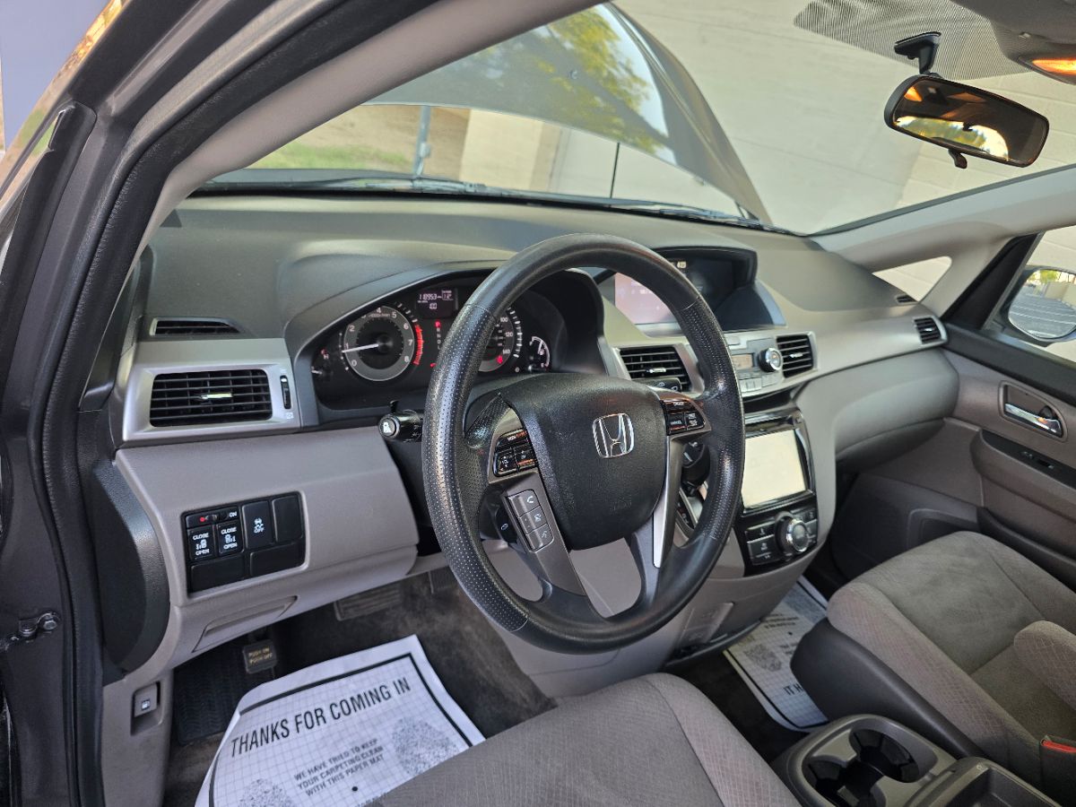 2015 Honda Odyssey EX photo 15