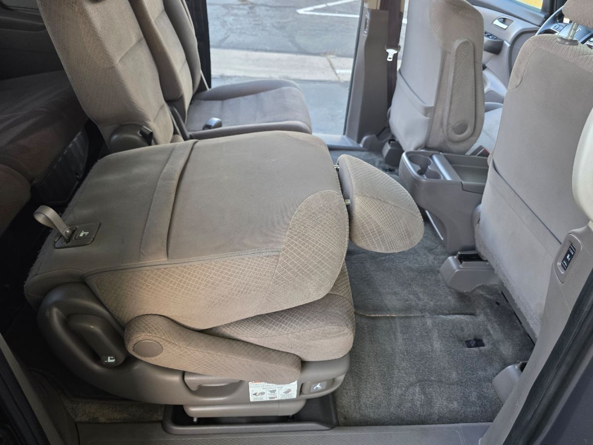2015 Honda Odyssey EX photo 31