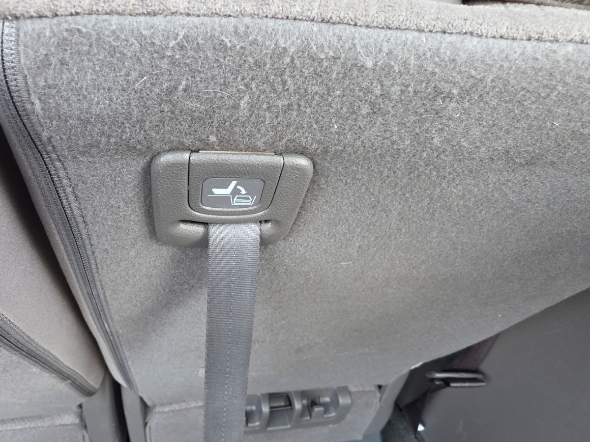 2015 Honda Odyssey EX photo 34