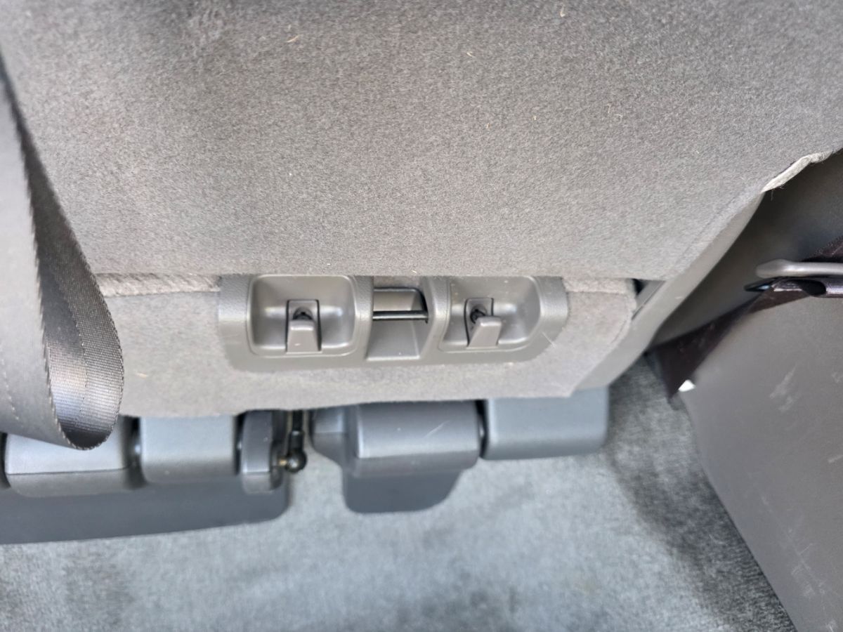 2015 Honda Odyssey EX photo 35
