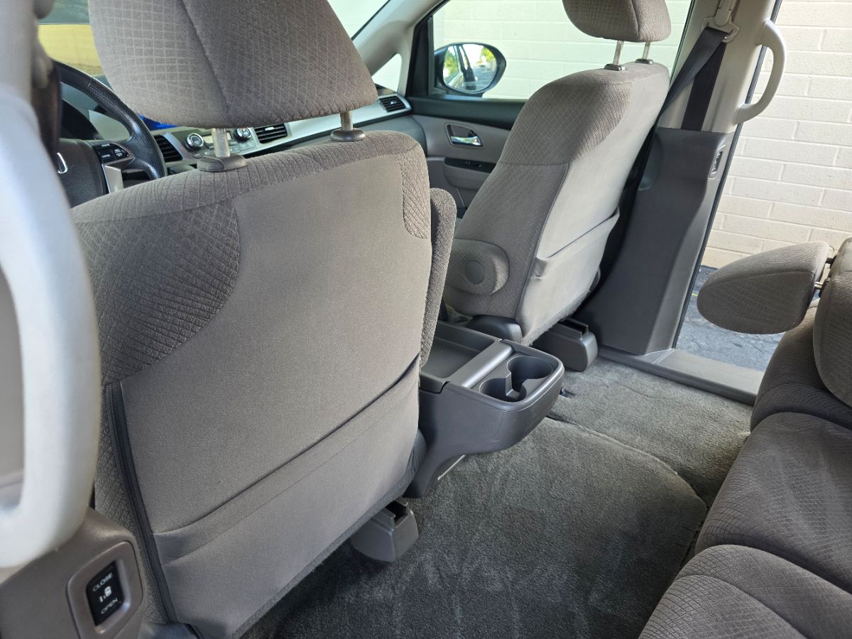 2015 Honda Odyssey EX photo 41