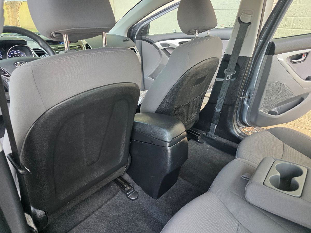 2016 Hyundai Elantra SE photo 19