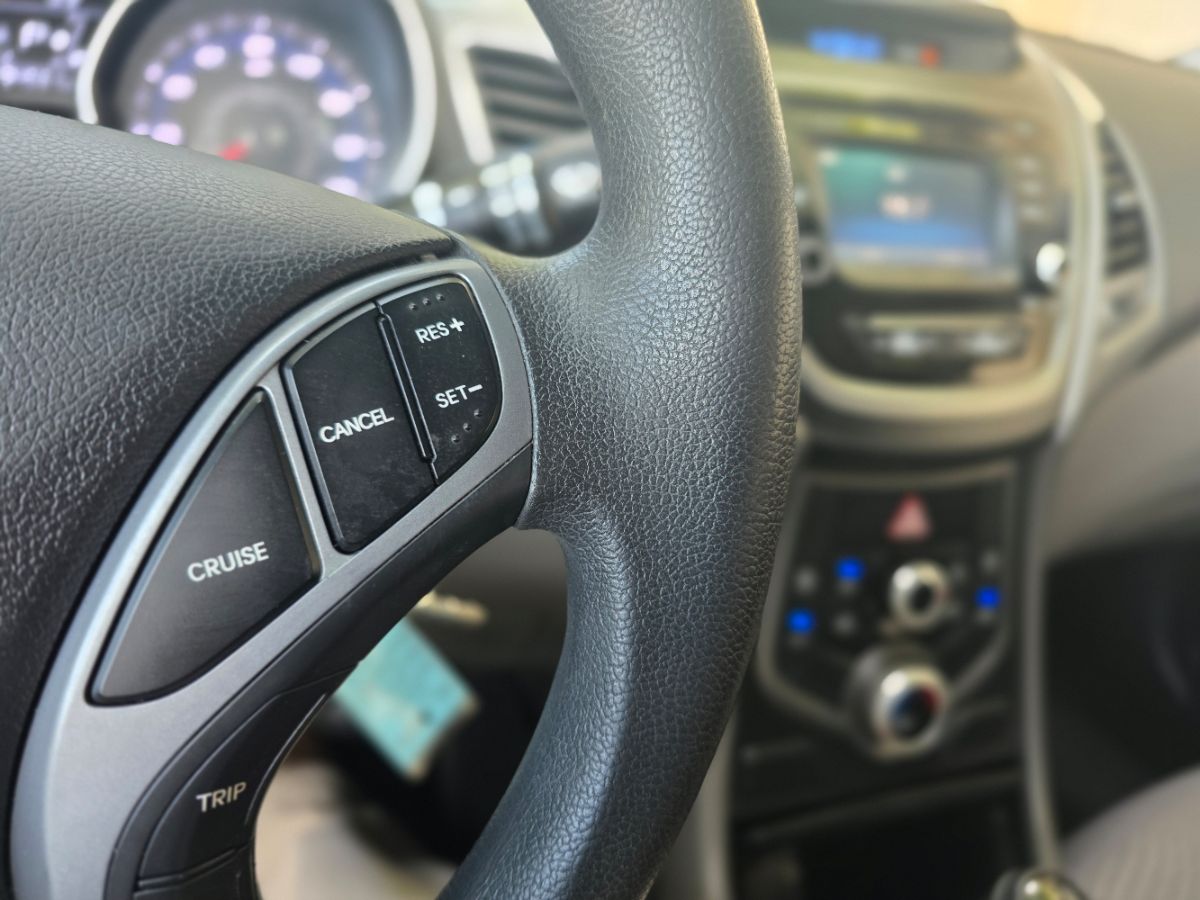 2016 Hyundai Elantra SE photo 23