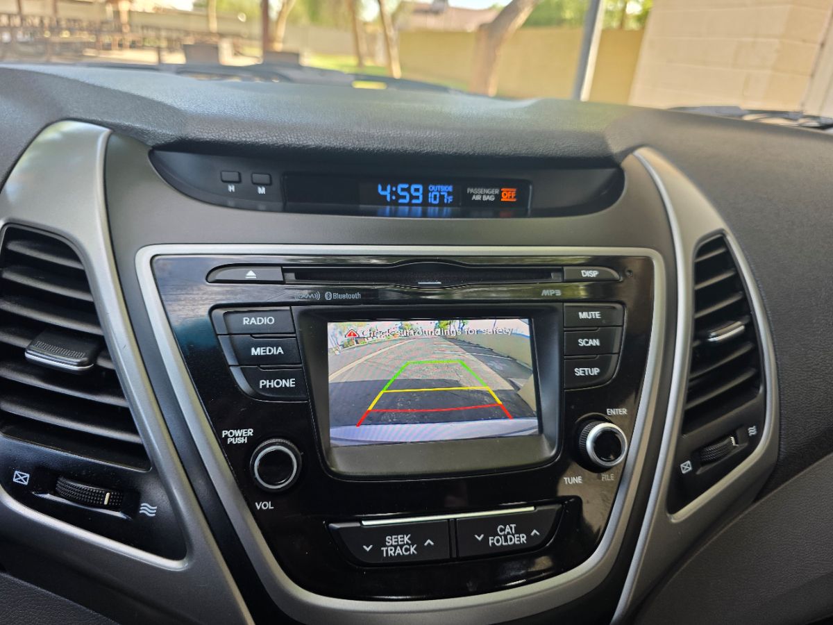 2016 Hyundai Elantra SE photo 32