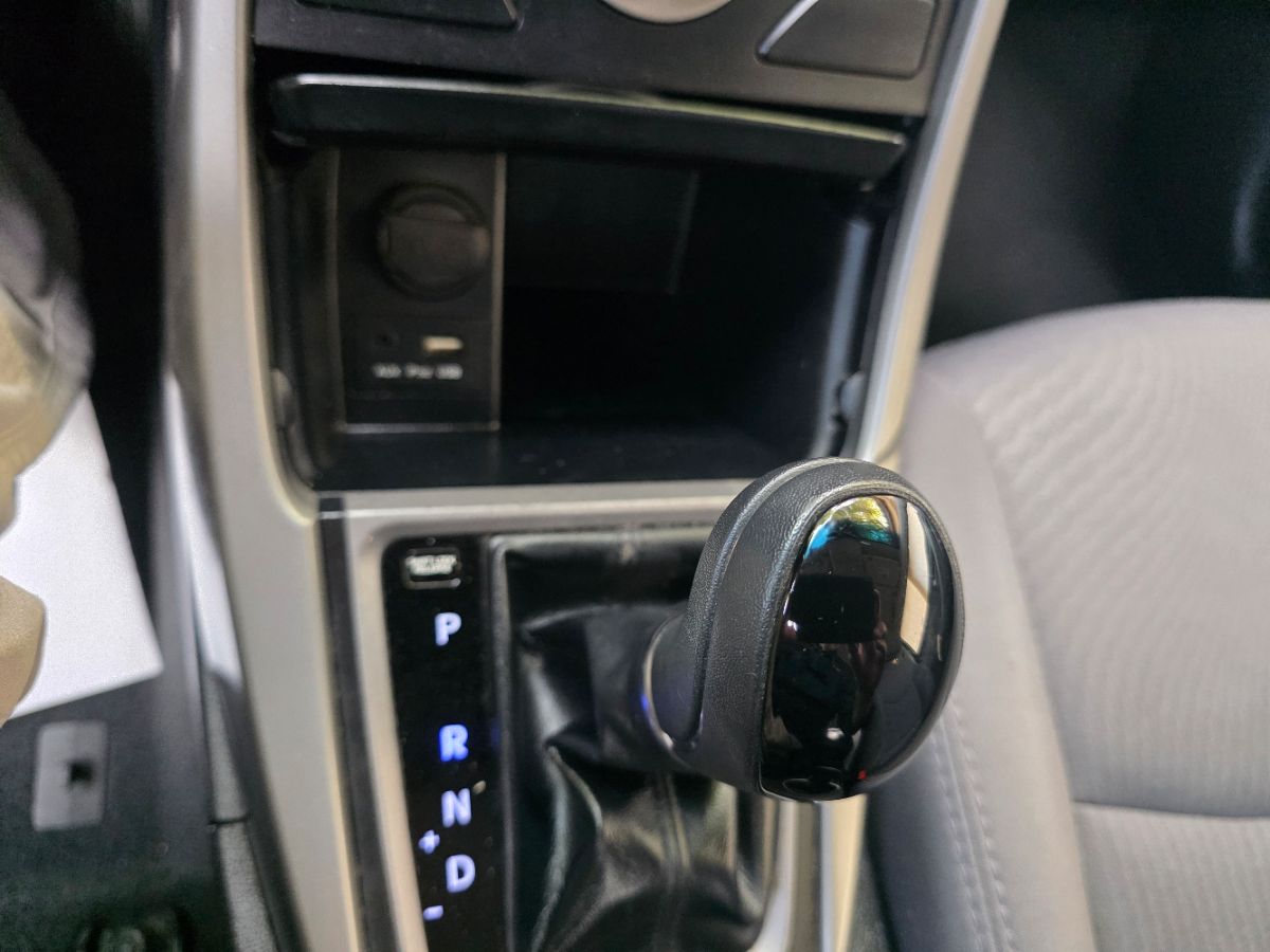 2016 Hyundai Elantra SE photo 35