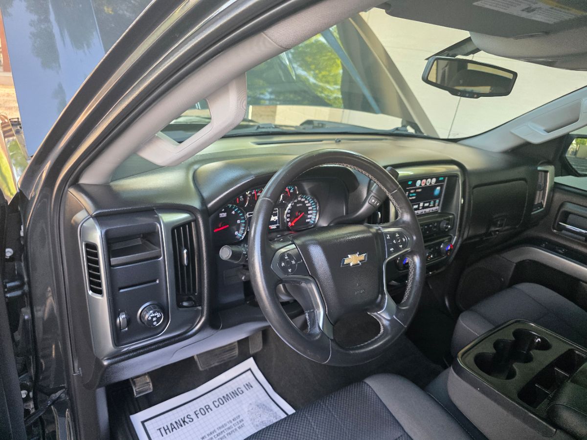 2017 Chevrolet Silverado 1500 LT photo 11