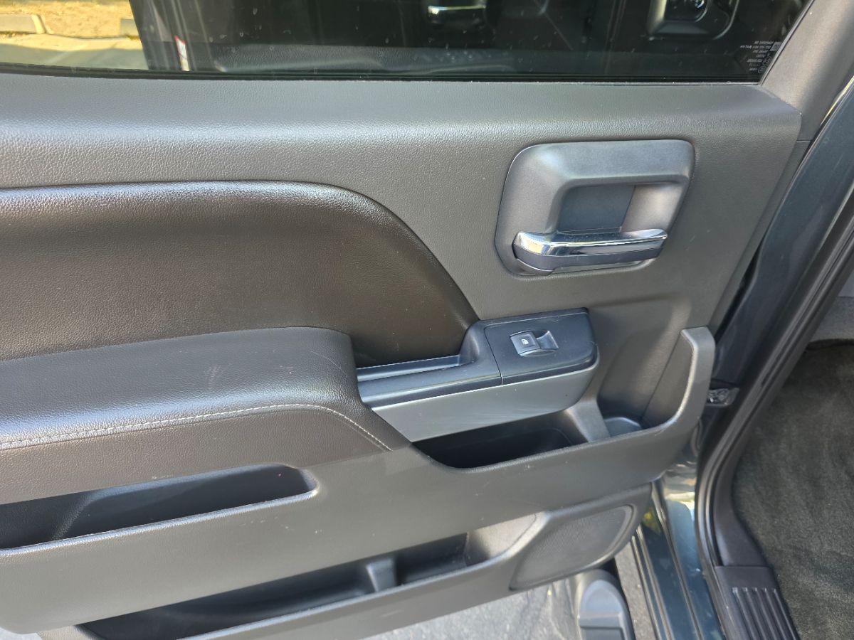 2017 Chevrolet Silverado 1500 LT photo 26