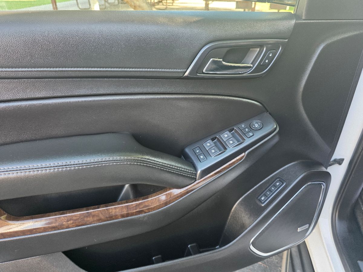 2018 Chevrolet Tahoe LT photo 17