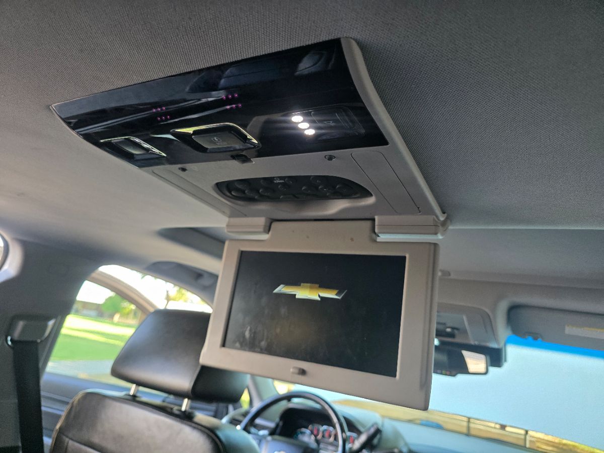 2018 Chevrolet Tahoe LT photo 22