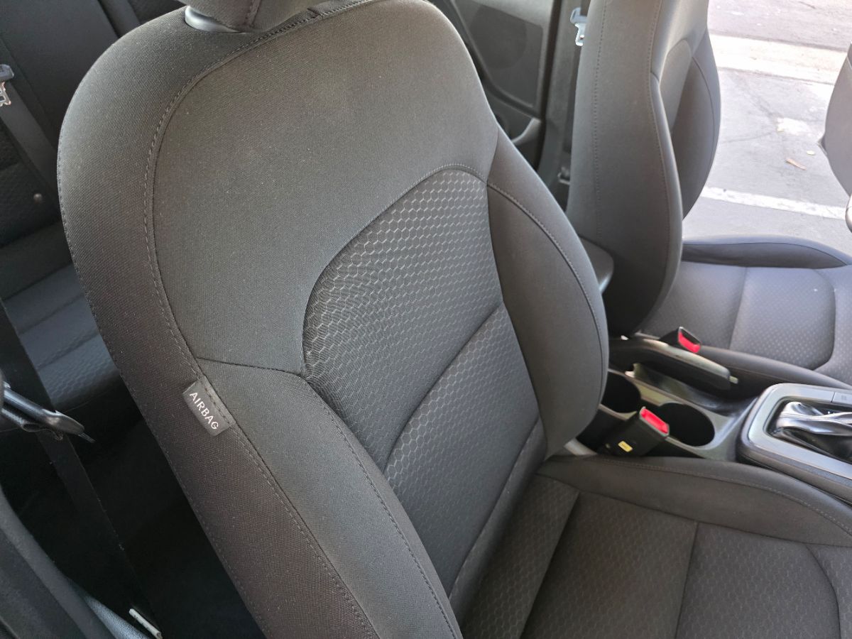 2020 Hyundai Elantra SE photo 16