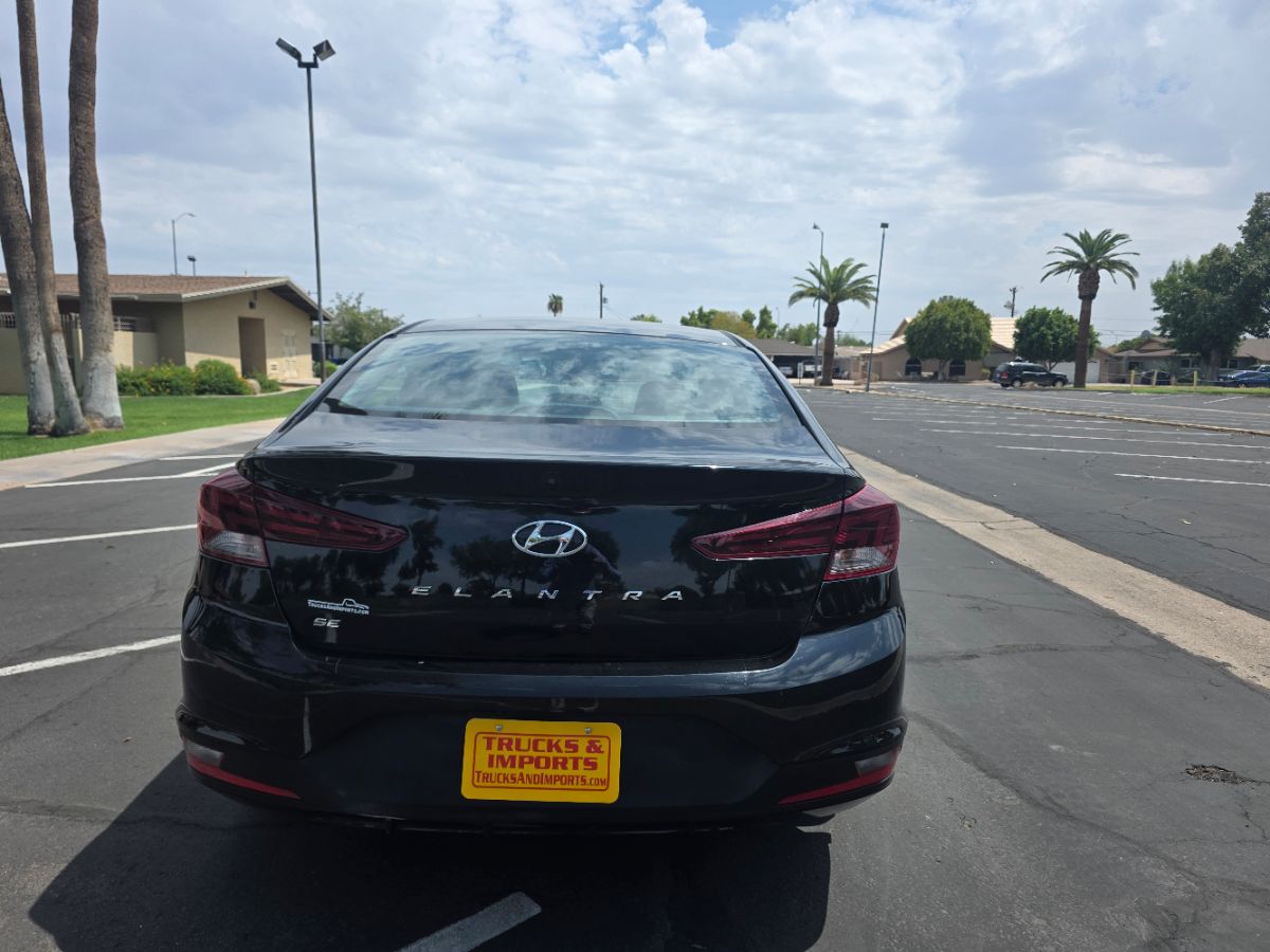 2020 Hyundai Elantra SE photo 32