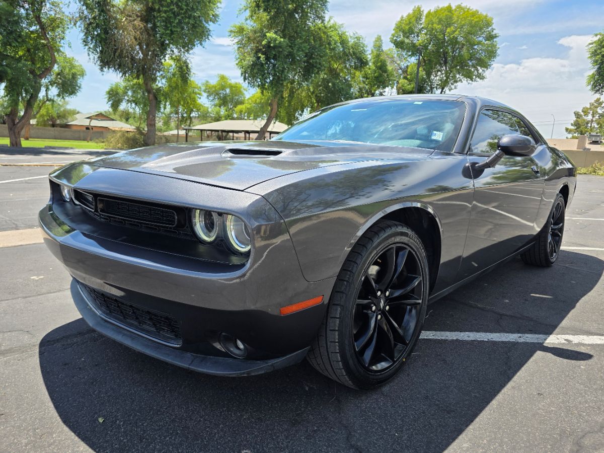 2018 Dodge Challenger SXT photo 5