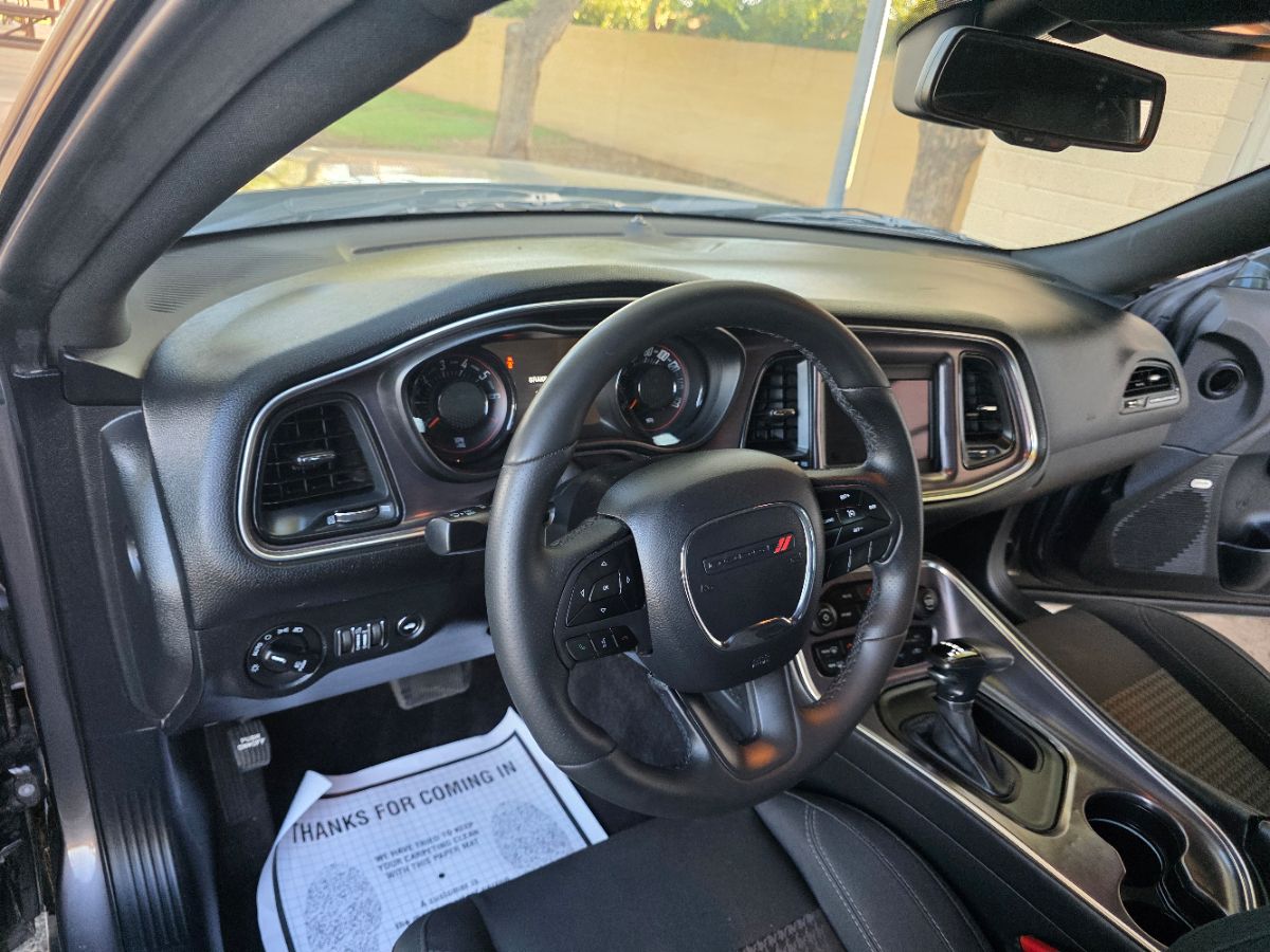 2018 Dodge Challenger SXT photo 11
