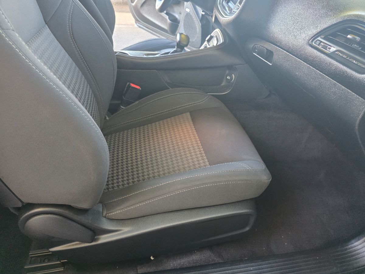 2018 Dodge Challenger SXT photo 22