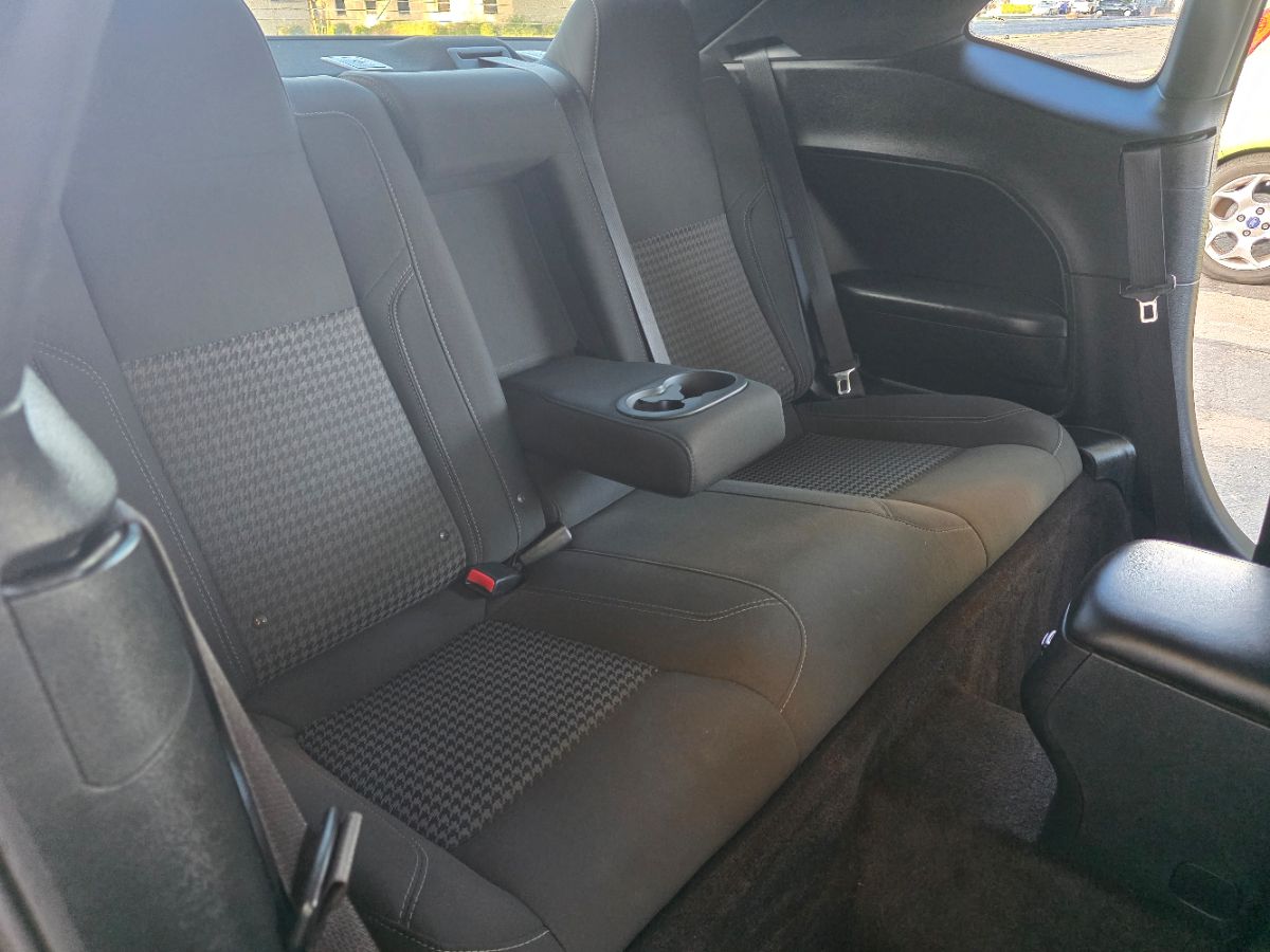 2018 Dodge Challenger SXT photo 24